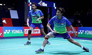 Tontowi Ahmad/Liliyana Natsir bersiap menyambut pengembalian.