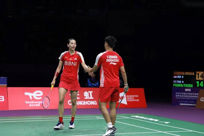 Gloria Emanuelle Widjaja & Dejan Ferdinansyah (Humas PP PBSI)