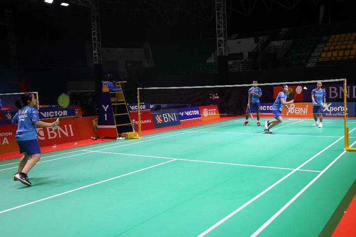 Sesi latihan tim beregu campuran Indonesia pada BAJC 2024 (Humas PP PBSI)