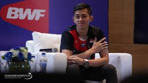 Muhammad Rian Ardianto (Indonesia) merintis usaha di bidang fesyen.