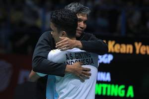 Irwansyah & Anthony Sinisuka Ginting (Humas PP PBSI)