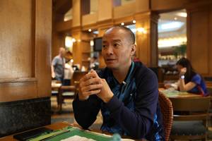 Kilas balik Hendrawan yang sempat merasa gagal saat mempersembahkan medali perak Olimpiade untuk Indonesia.