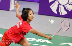 Putri Kusuma Wardani (Indonesia) mengembalikan shuttlecock. (Copyright: Badmintonphoto | Courtesy of BWF)