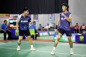 Adrian Pratama/Jonathan Farrell Gosal (Djarum Badminton)