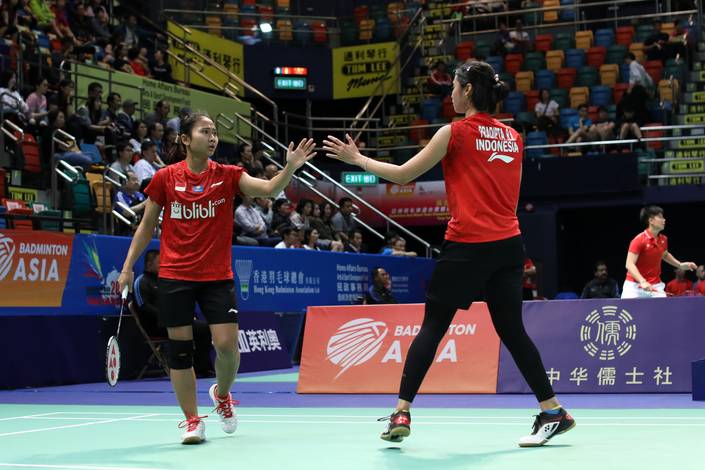 Selebrasi kemenangan Ni Ketut Mahadewi Istarani/Rizki Amelia Pradipta (Indonesia).