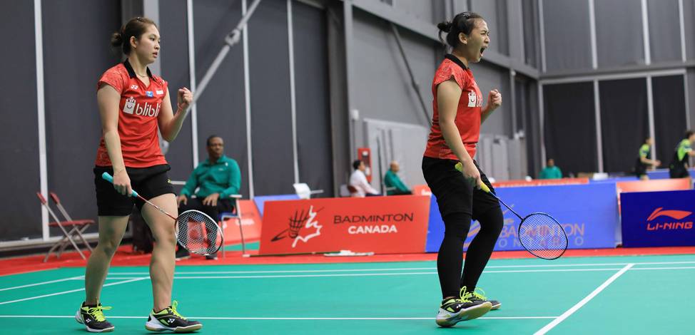 Selebrasi Ribka Sugiarto/Febriana Dwipuji Kusuma.