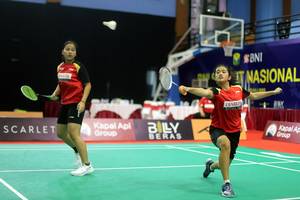 Yasintha Ristyna Putri & Dian Ramadhani Mukti (Djarum Badminton)