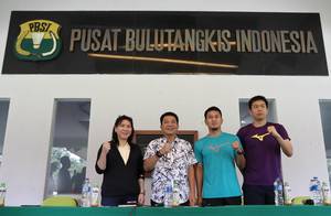 Dari kiri: Susy Susanti, Achmad Budiharto, Mohammad Ahsan dan Hendra Setiawan.