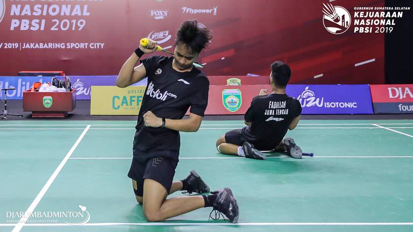 Selebrasi kemenangan Muhammad Rayhan Nur Fadillah/Rahmat Hidayat (Jawa Tengah).