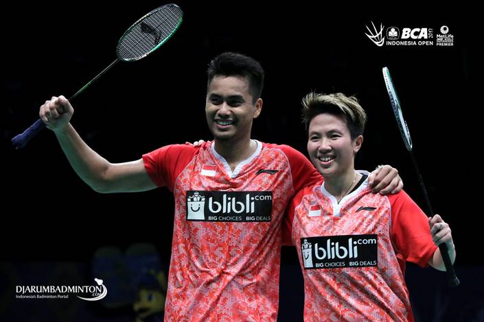 Tontowi Ahmad dan Liliyana Natsir (Indonesia).