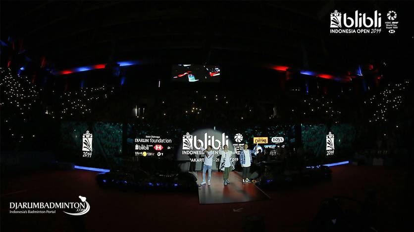 Penampilan Kahitna di Blibli Indonesia Open 2019.