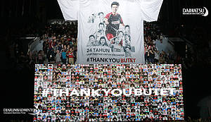 Apresiasi untuk Liliyana Natsir dalam acara perpisahan di Istora.