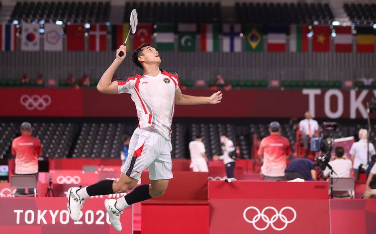 Jonatan Christie (Indonesia) bersiap melepaskan serangan. (Foto: BADMINTONPHOTO - Yves Lacroix)