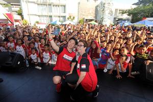 Liliyana Natsir & Yuni Kartika (Djarum Badminton)