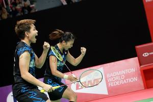 Apriyani Rahayu & Greysia Polii (Djarum Badminton)