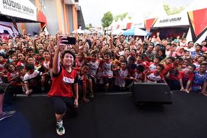 Liliyana Natsir (Djarum Badminton)