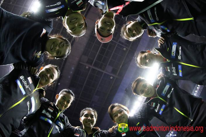 Tim putri Indonesia.