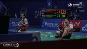 Selebrasi kemenangan Ribka Sugiarto/Siti Fadia Silva Ramadhanti (Indonesia).