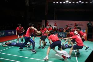 Selebrasi tim bulu tangkis Jepang usai menjuarai BAJC 2023 (Humas PP PBSI)