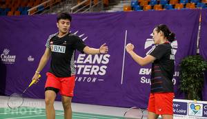 Selebrasi kemenangan ganda campuran Indoensia, Zachariah Josiahno Sumanti/Hediana Julimarbela. (Copyright: Badmintonphoto | Courtesy of BWF)