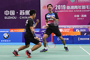 Leo Rolly Carnando/Daniel Marthin (Indonesia) saat menjuarai Asia Junior Championships 2019.