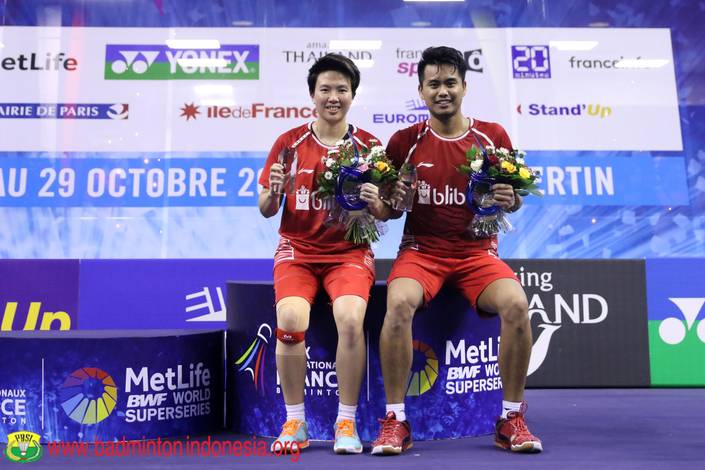 Tontowi Ahmad/Liliyana Natsir saat menjadi juara di French Open 2017 lalu.