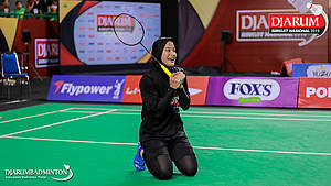 Selebrasi kemenangan Hanna Ramadini (PB Mutiara Cardinal).