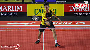 Athadhia Ramadhan Rizal (PB Jaya Raya) menghadang pengembalian.