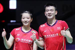 Huang Ya Qiong & Zheng Si Wei (Djarum Badminton)