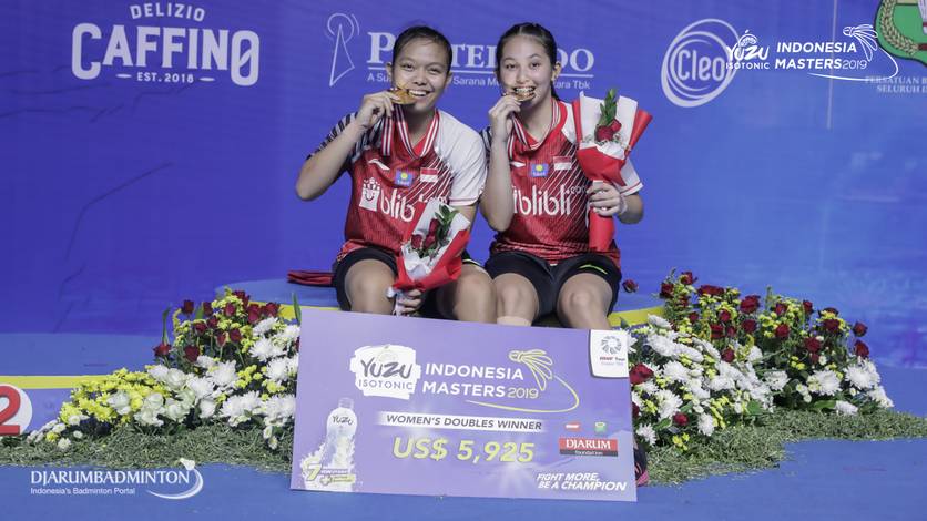Ribka Sugiarto/Siti Fadia Silva Ramadhanti (Indonesia) juara ganda putri Yuzu Indonesia Masters 2019 BWF Tour Super 100.