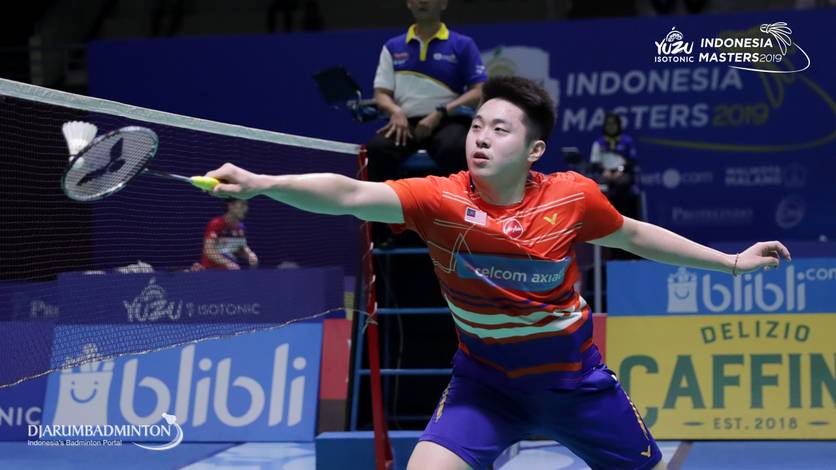 Tan Jia Wei (Malaysia) mengembalikan shuttlecock.