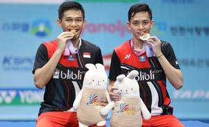 Ganda putra Indonesia nomor tujuh dunia, Fajar Alfian/Muhammad Rian Ardianto saat menjuarai Korea Open 2019 BWF World Tour Super 500. (Foto: PP PBSI)
