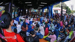 Suasana nonton bareng di Booth Blibli.com.