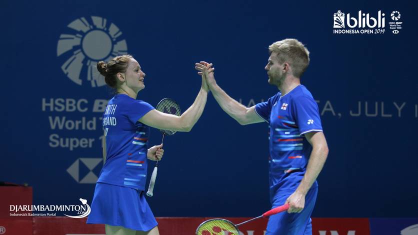 Selebrasi ganda campuran Inggris, Marcus Ellis/Lauren Smith.