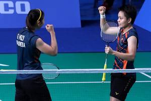 Selebrasi kemenangan Greysia Polii/Apriyani Rahayu (Indonesia).